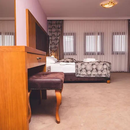 Etno Selo Stanisici Leonida Hotell 3*
