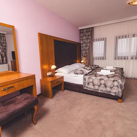 Hotell Etno Selo Stanisici Leonida 3*